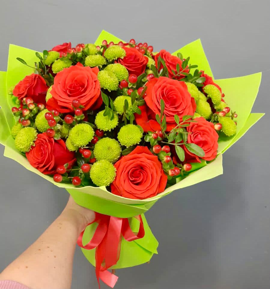 Букет признание в Вычегодском Букет цветов из: Хризантемы и Розы в Вычегодском