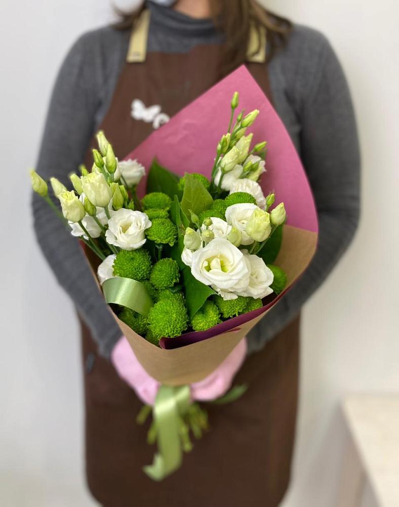 Букет морозный день в Вычегодском Букет цветов из: Хризантемы и Лизиантусы в Вычегодском