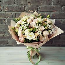 Букет цветов из:  Альстромерии, Розы и Хризантемы в Вычегодском