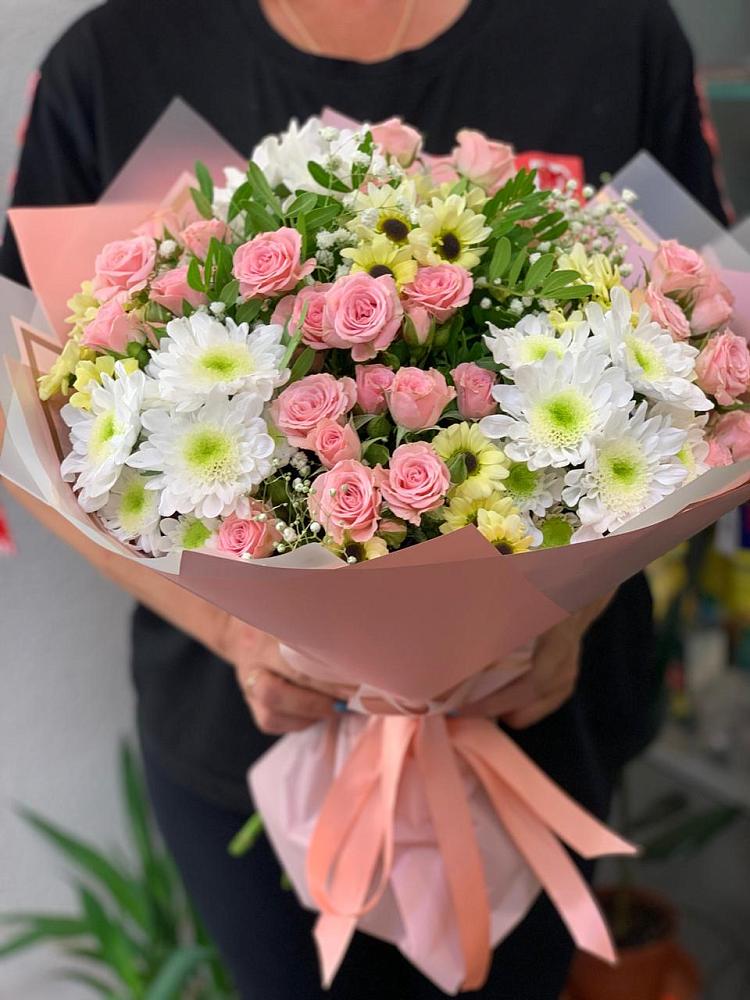 Букет цветов из: Розы и Хризантемы в Вычегодском