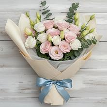 Букет цветов из:  Лизиантусы в Вычегодском