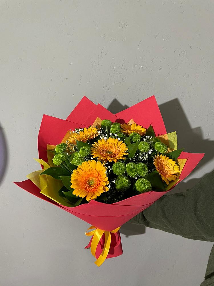 Букет восход солнца в Вычегодском Букет цветов из: Герберы и Хризантемы в Вычегодском