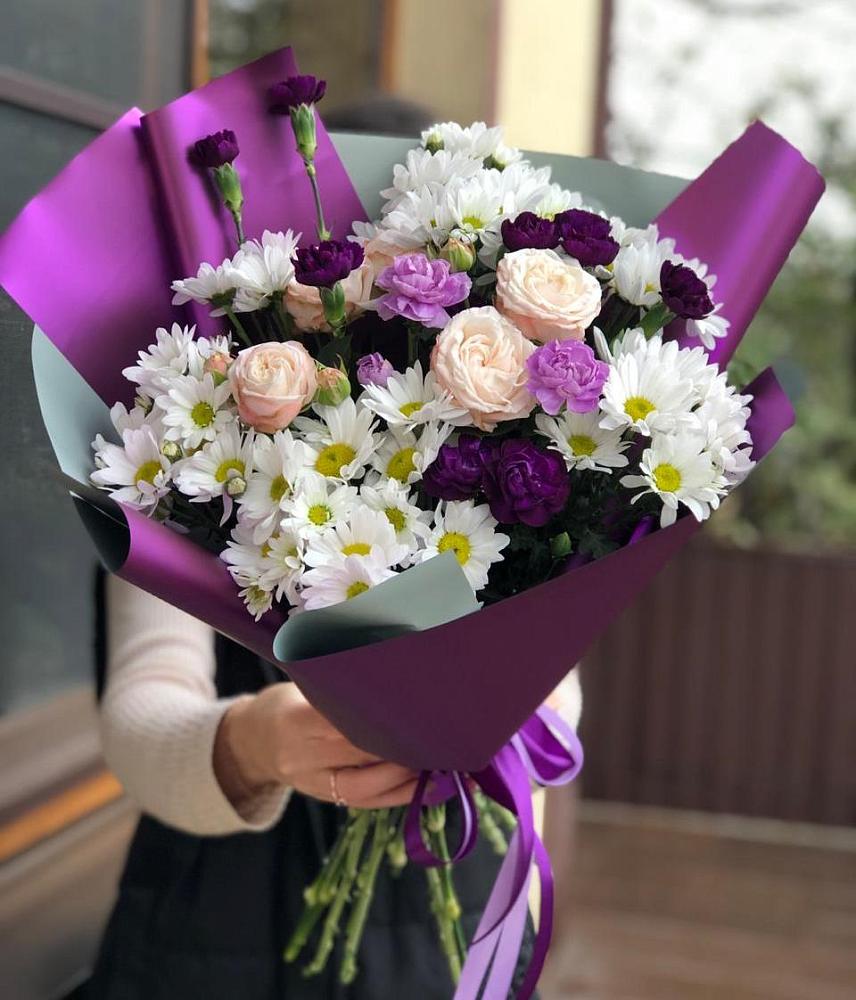 Букет фиолетовый сад в Вычегодском Букет цветов из: Хризантемы, Гвоздики и Розы в Вычегодском