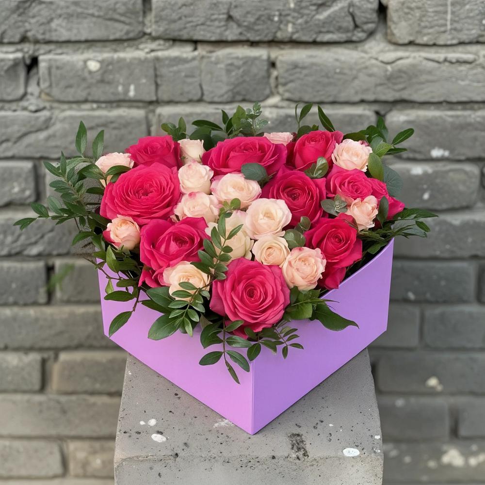 Цветочная композиция из Розы в коробке в Вычегодском