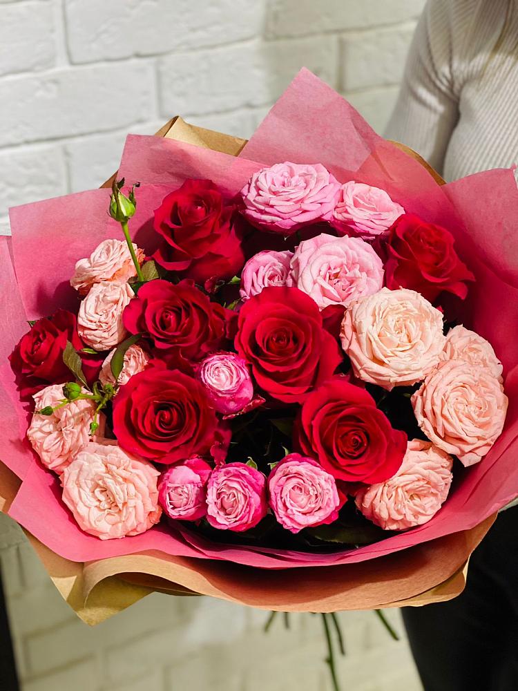 Букет цветов из: Розы в Вычегодском