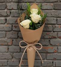 Букет из 3 роз в Вычегодском Букет цветов из:  Розы в Вычегодском