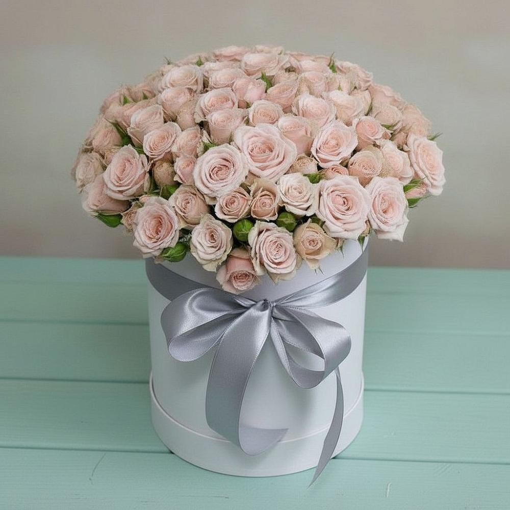 Композиция утонченная красота в Вычегодском Цветочная композиция из Розы в шляпной коробке в Вычегодском